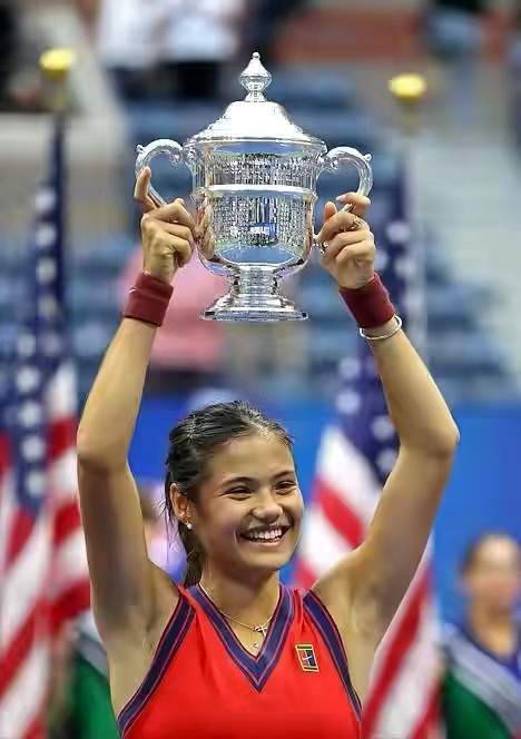 与佩鲁佩西 与佩鲁佩西