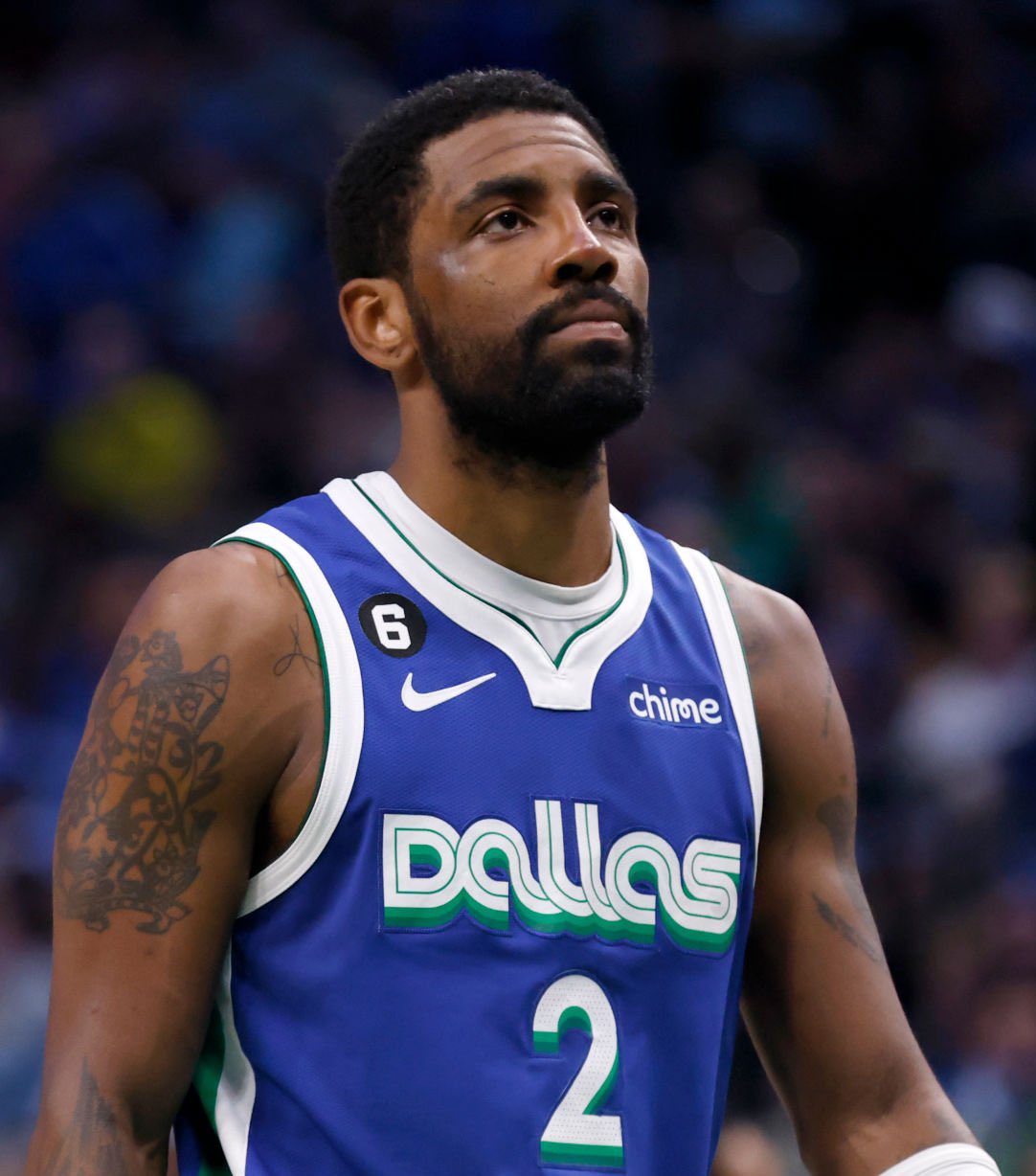 皮球砸地反 皮球砸地反